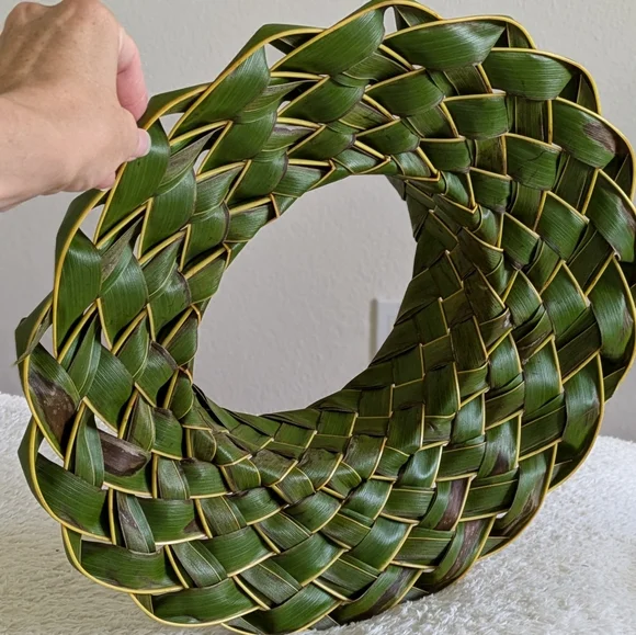 Leaf Hat Green Brown Red - Picture 10 of 14